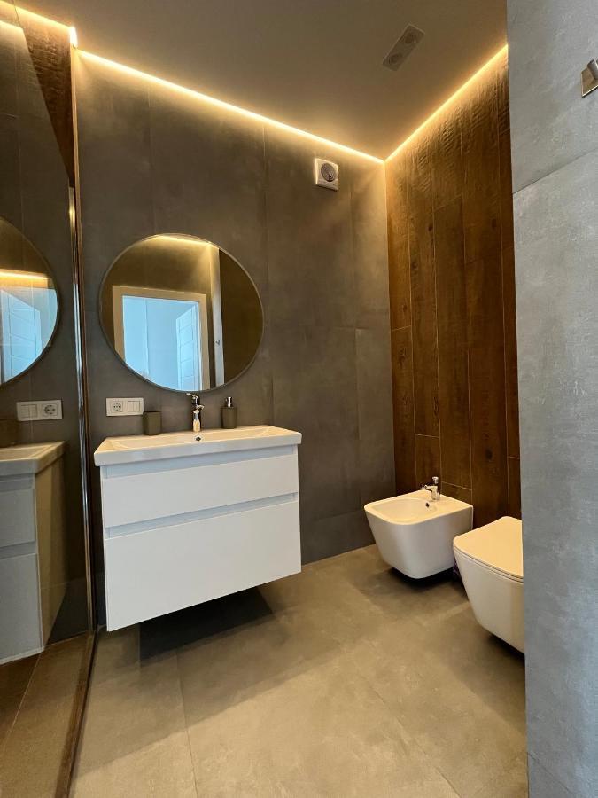 לבוב Vip Apartmens Avalon מראה חיצוני תמונה